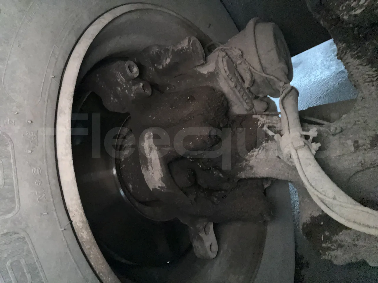 Vdl Bova Futura FHD 127-365T ES - front discs left