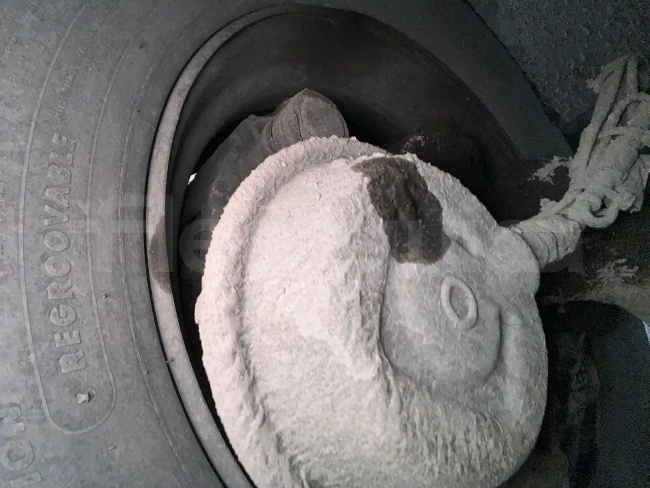 Vdl Bova Futura FHD 127-365T ES - front discs right