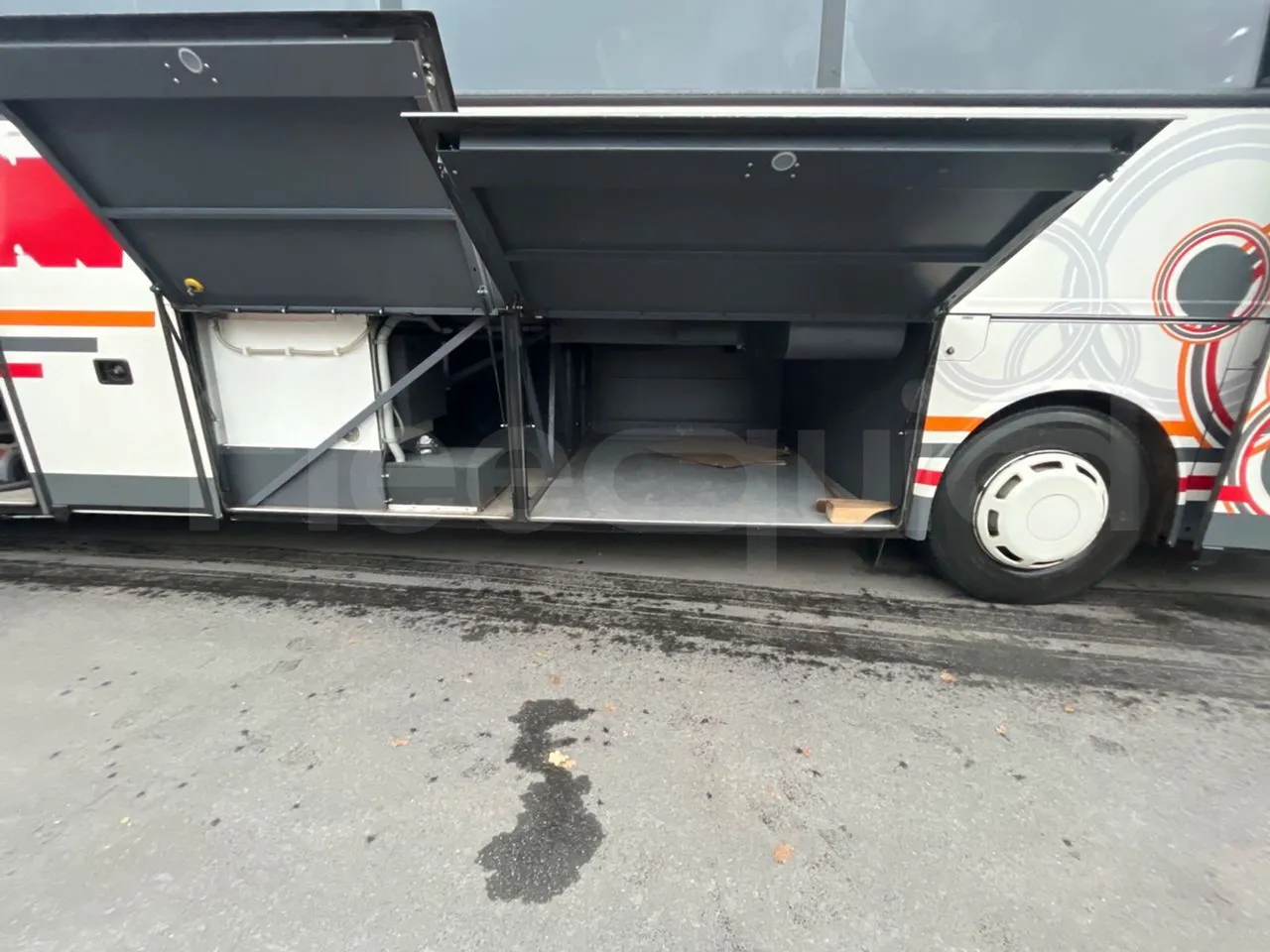 Vdl Bova Futura FHD 127-365T ES - luggage rack photo