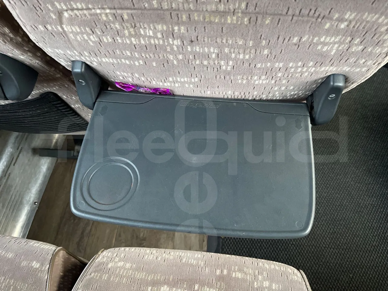 Vdl Bova Futura FHD 127-365T ES - table detail photo