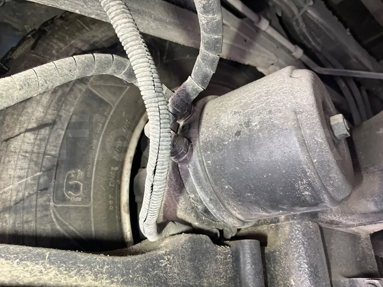 Temsa Safari RD R A T-I53 - Euro 5 - 266 kw - 12.200 mt - axle 2 caliper brakes left