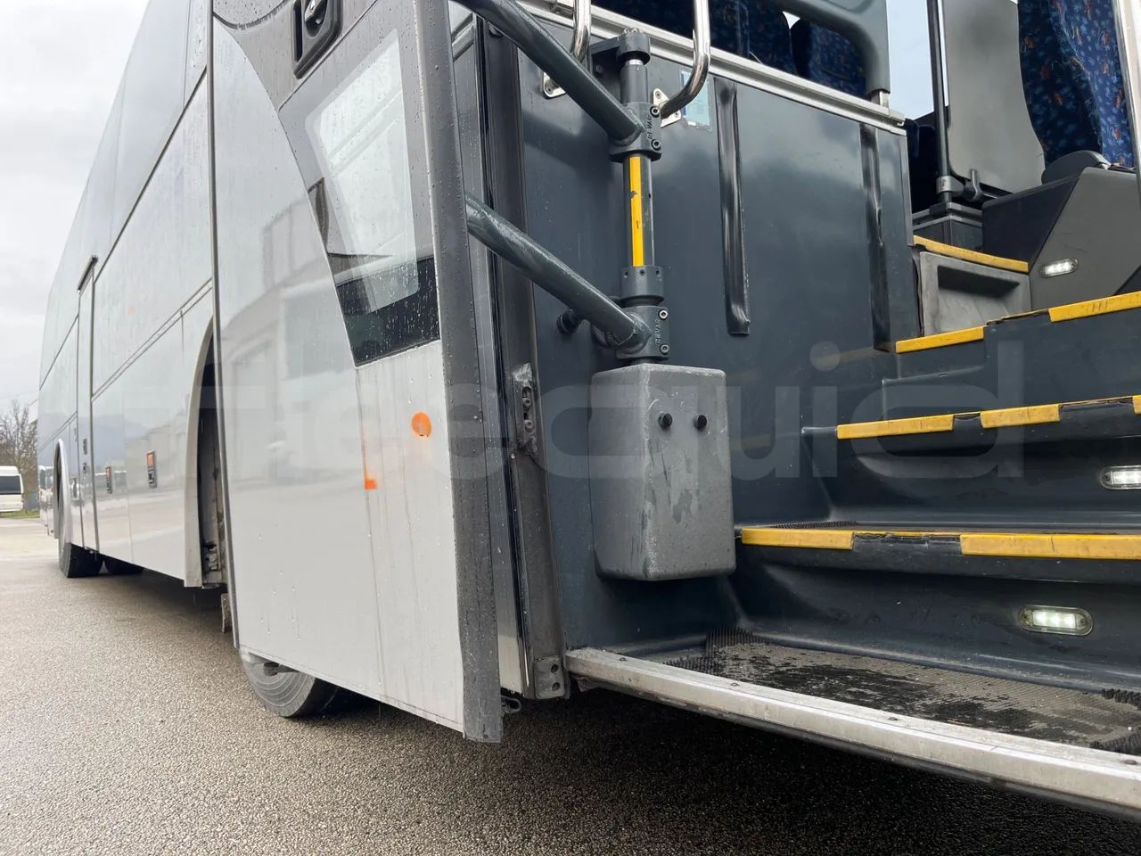 Temsa Safari RD R A T-I53 - Euro 5 - 266 kw - 12.200 mt - door mechanism photo