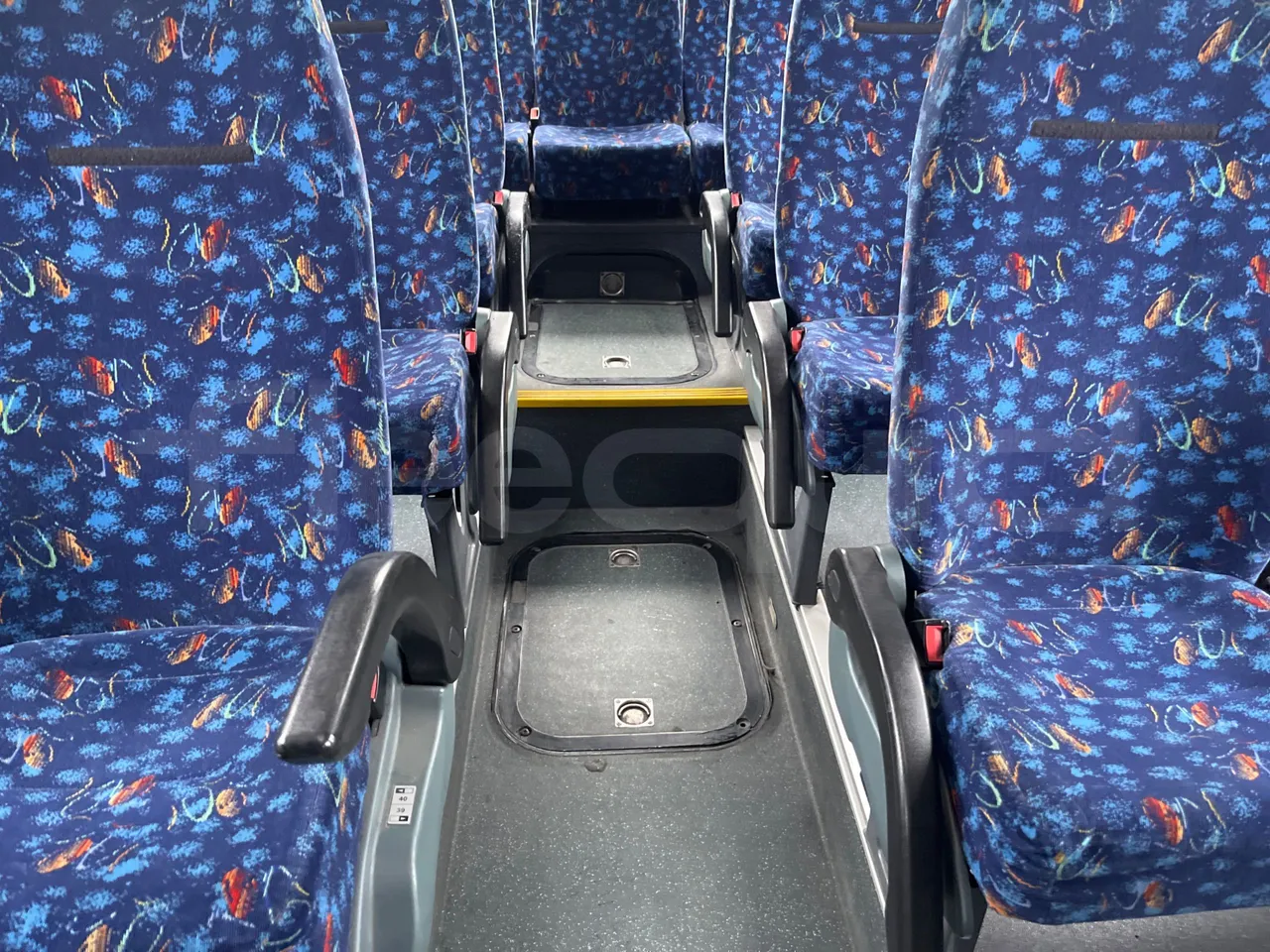 Temsa Safari RD R A T-I53 - Euro 5 - 266 kw - 12.200 mt - floor hatches photo