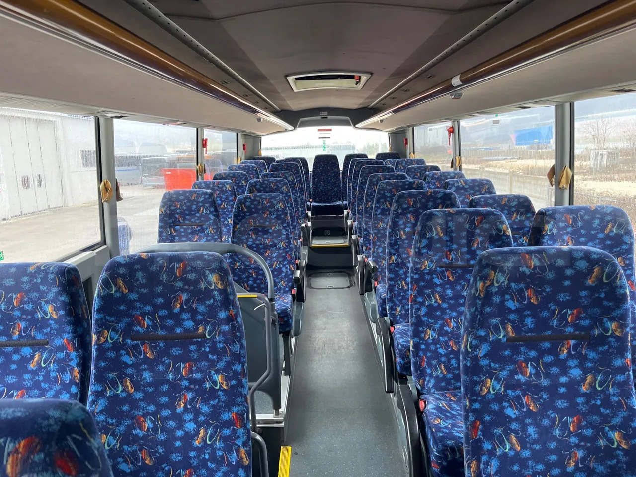 Temsa Safari RD R A T-I53 - Euro 5 - 266 kw - 12.200 mt - reverse view middle aisle