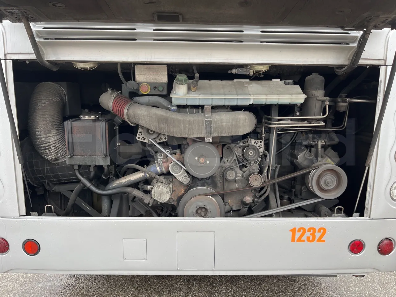 Temsa Safari RD R A T-I53 - Euro 5 - 266 kw - 12.200 mt - rear hatch open