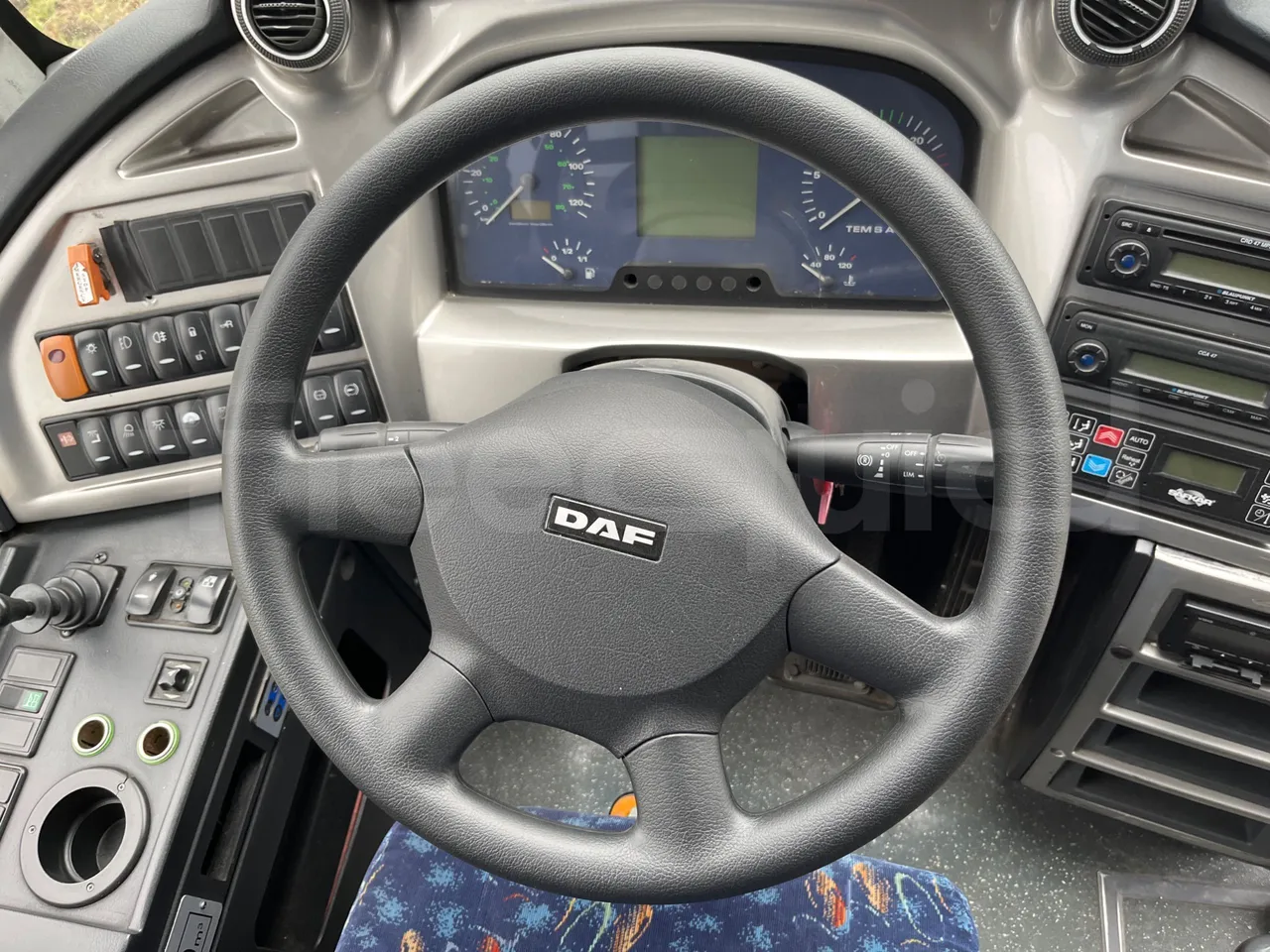 Temsa Safari RD R A T-I53 - Euro 5 - 266 kw - 12.200 mt - steering wheel photo