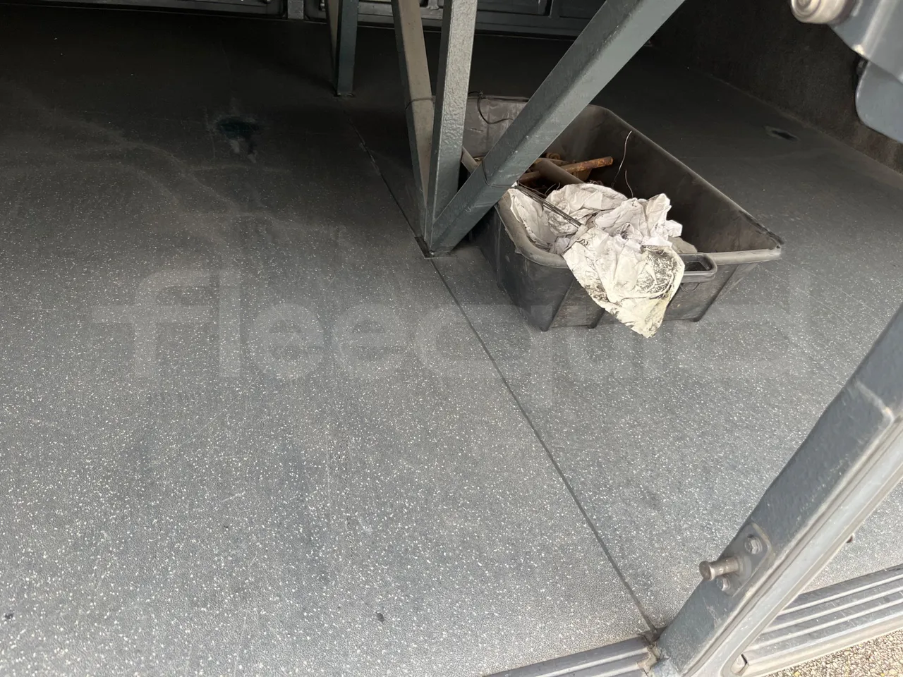 Temsa Safari RD R A T-I53 - Euro 5 - 266 kw - 12.200 mt - under carpet photo
