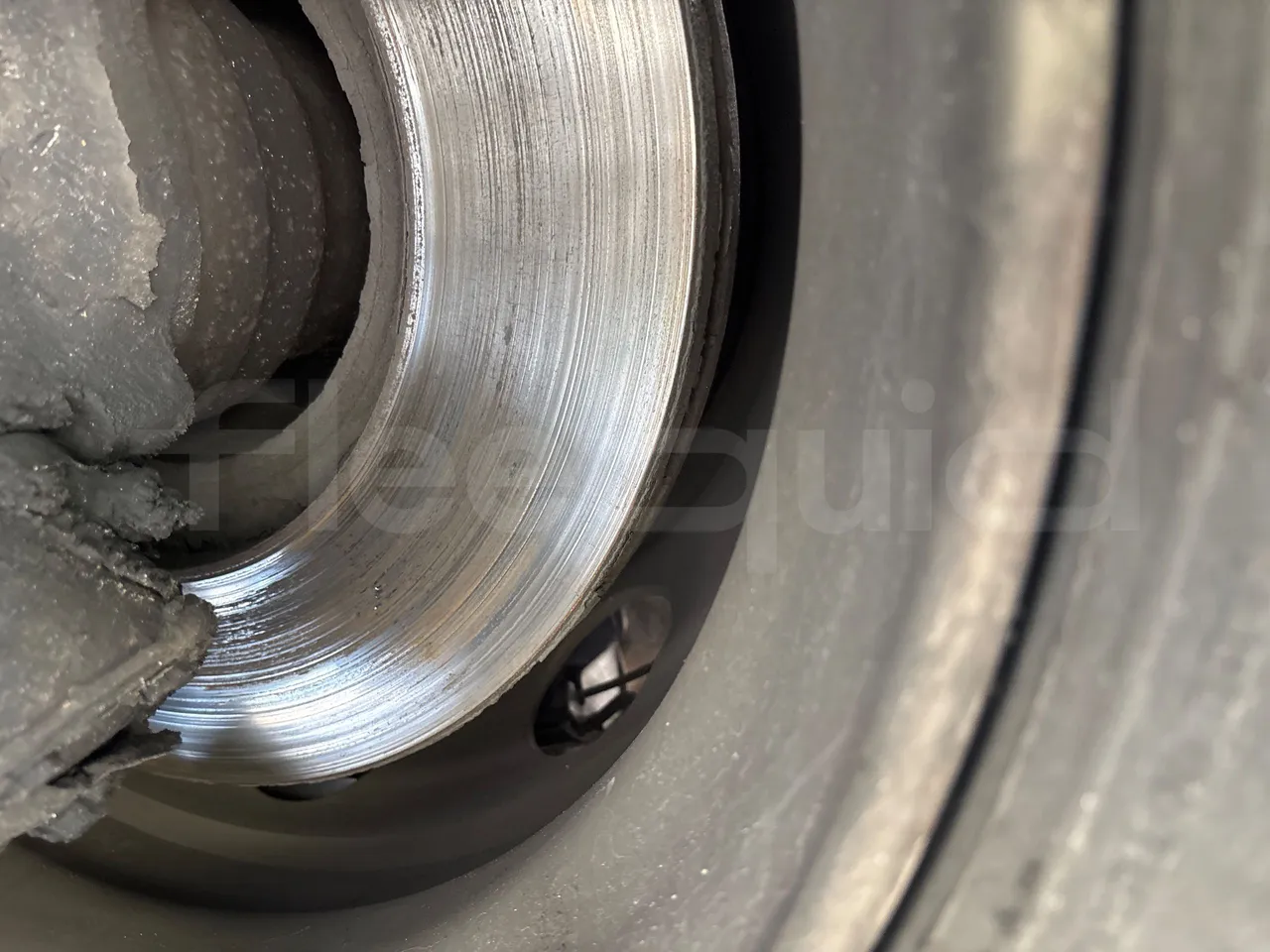 Setra S431 DT - EURO5 - 375kwH - 13.89m - front discs left