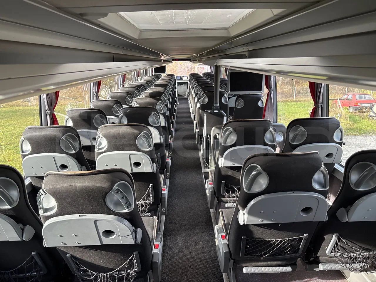 Setra S431 DT - EURO5 - 375kwH - 13.89m - forward view middle aisle