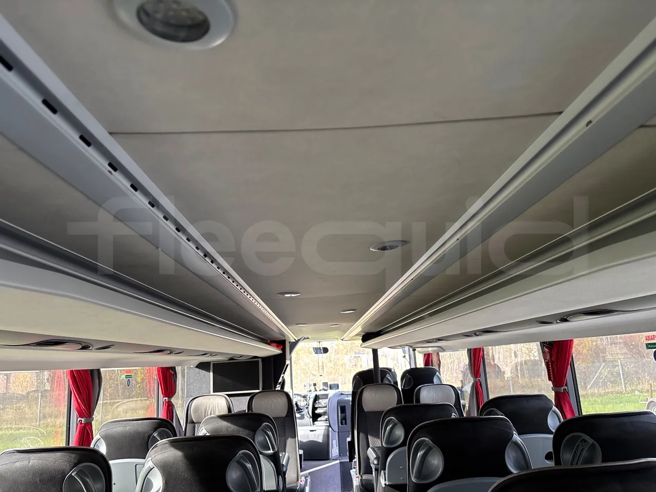 Setra S431 DT - EURO5 - 375kwH - 13.89m - overhead compartments photo