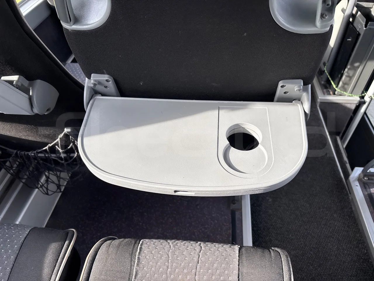 Setra S431 DT - EURO5 - 375kwH - 13.89m - table detail photo