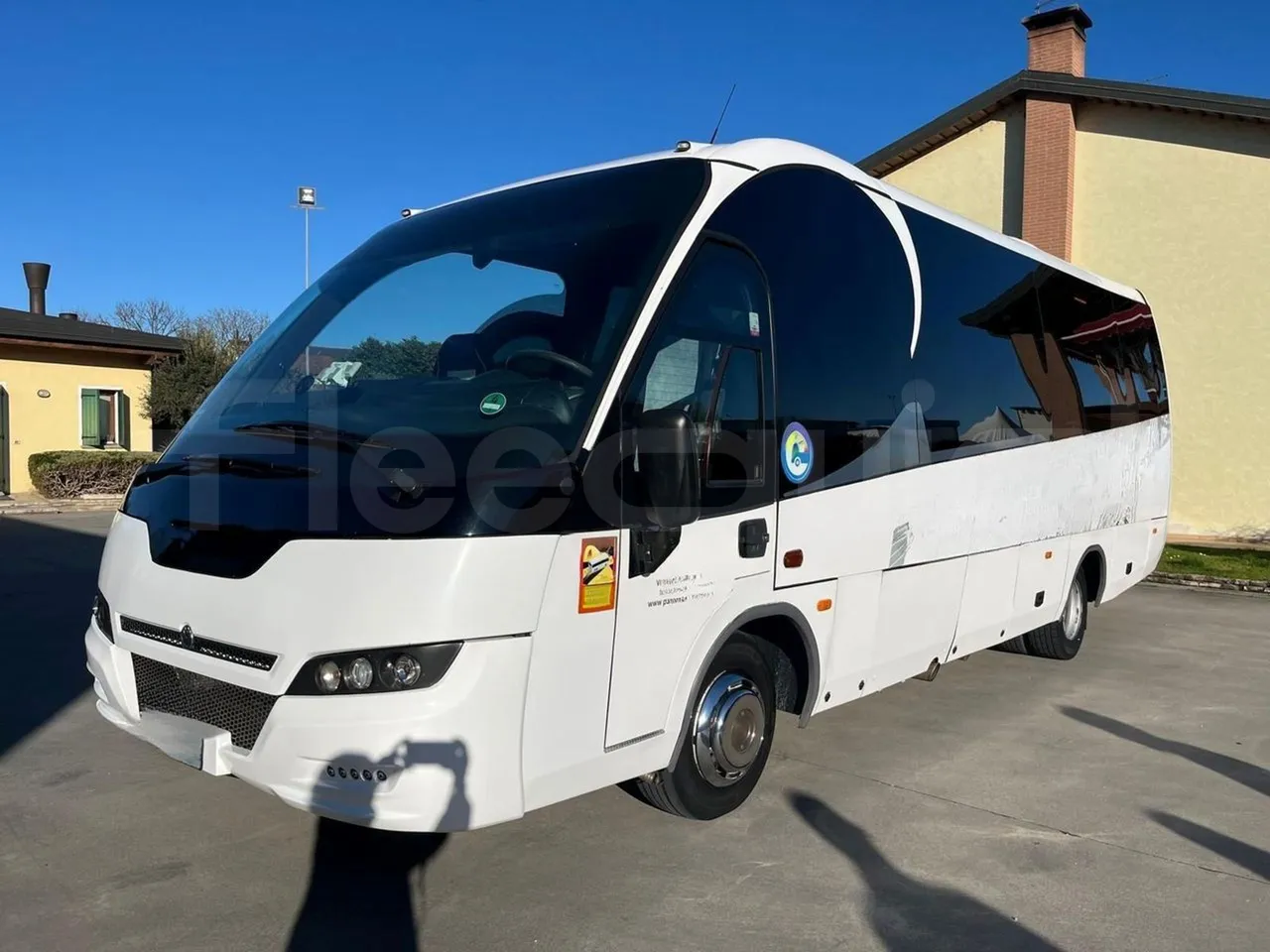 Iveco Mago2 M2IV - EUR6 - 162kW - 8.850m - 3/4 front left