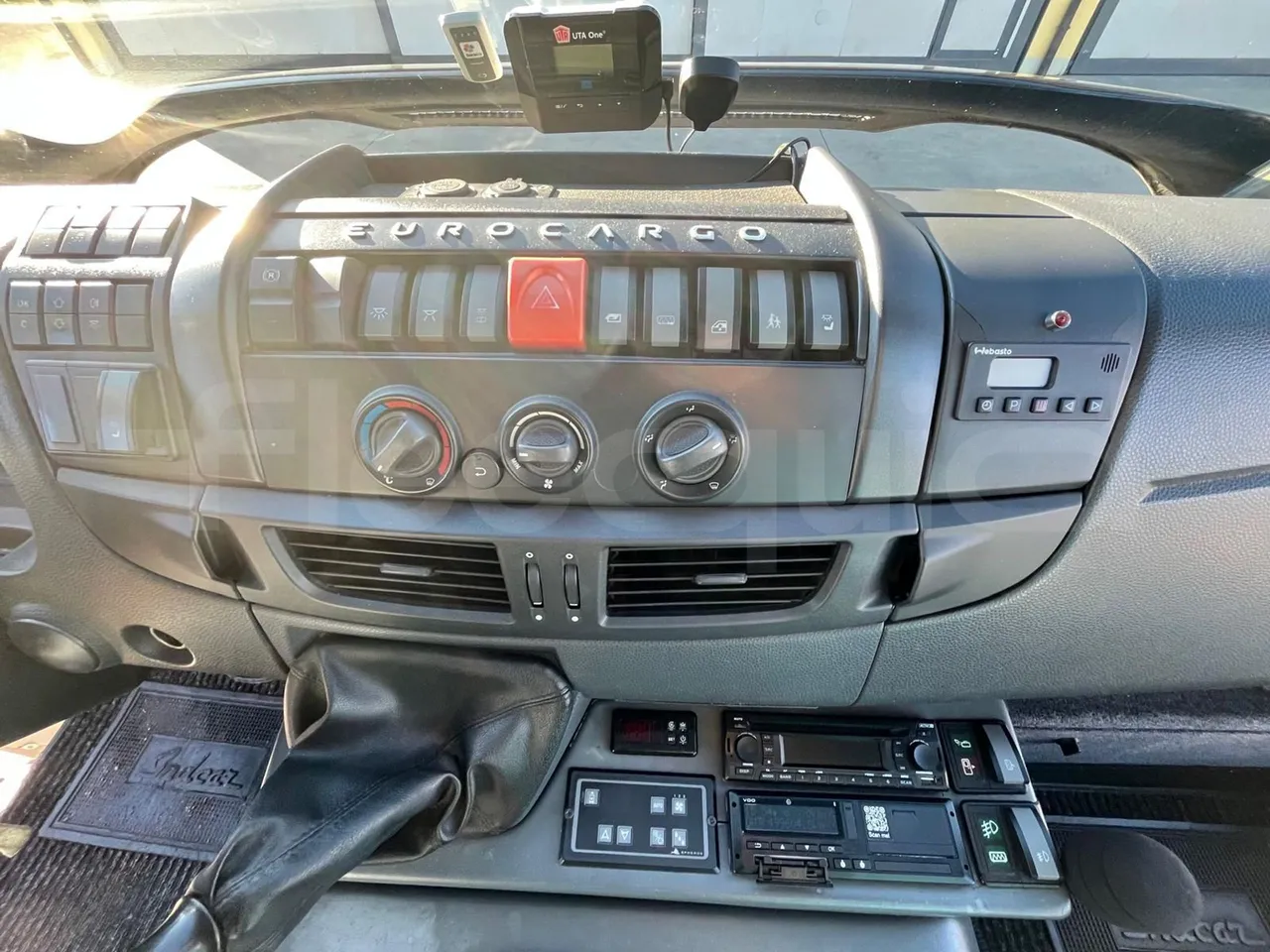 Iveco Mago2 M2IV - EUR6 - 162kW - 8.850m - buttons panels on