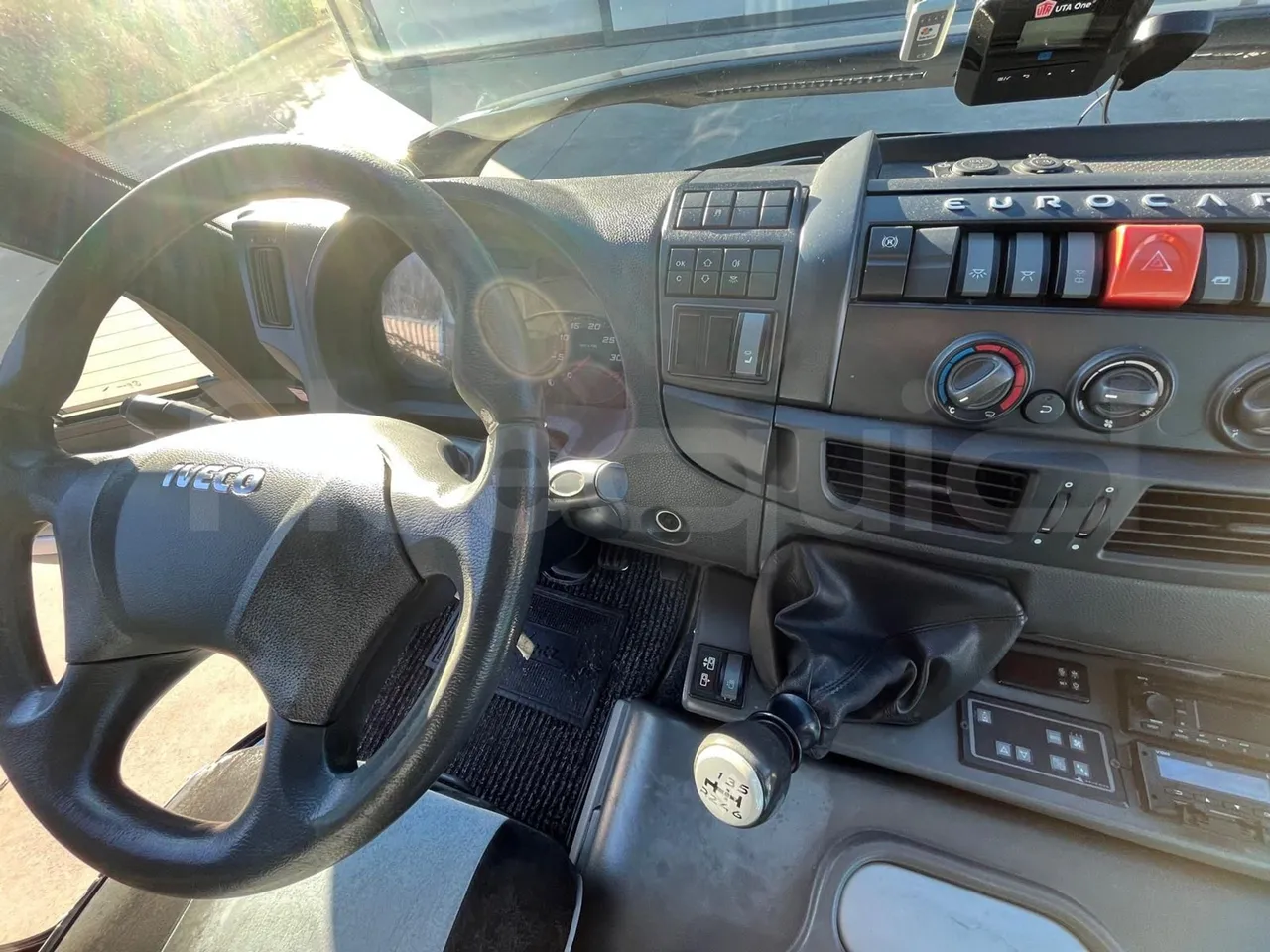 Iveco Mago2 M2IV - EUR6 - 162kW - 8.850m - driver's seat photo