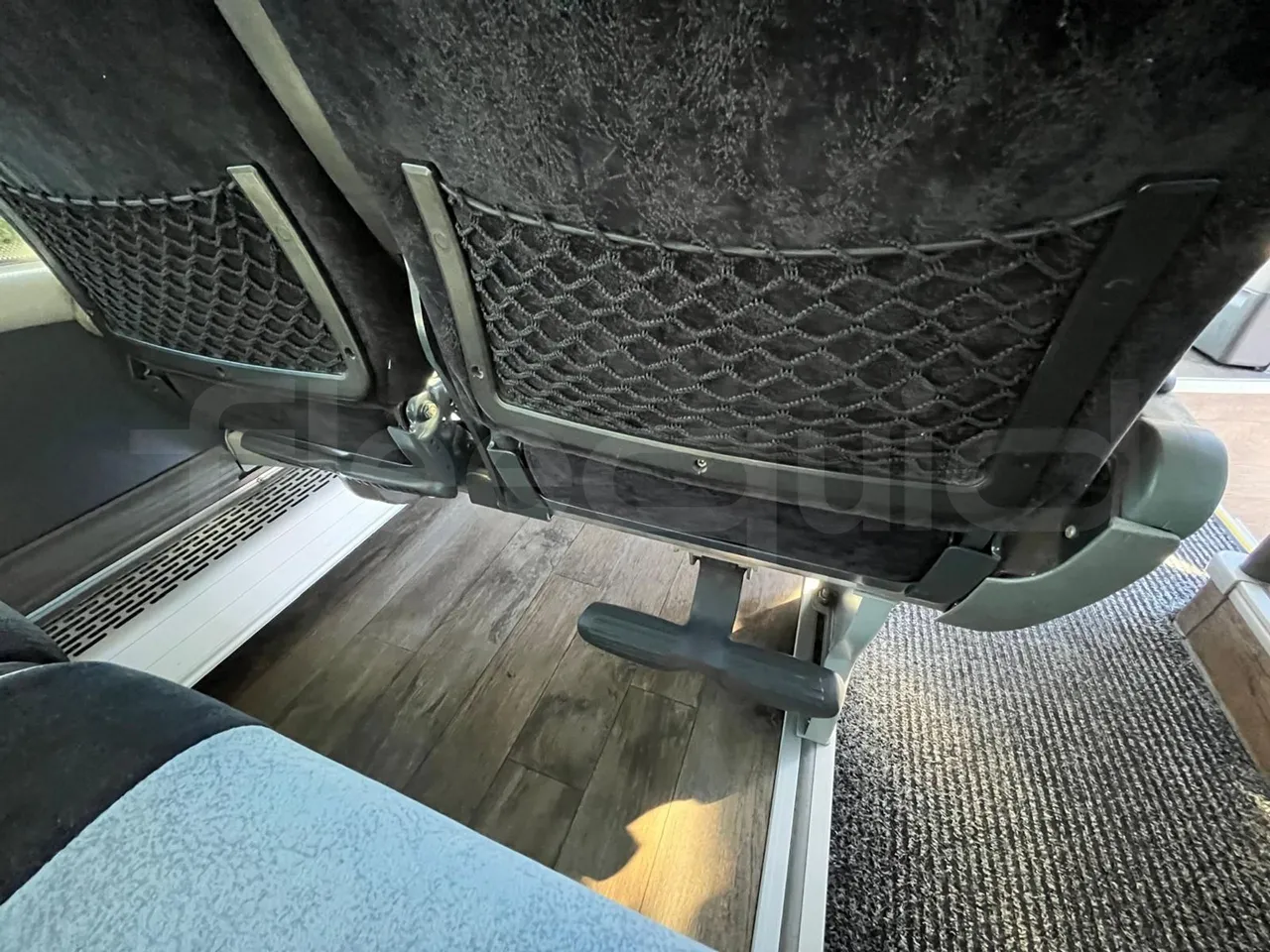 Iveco Mago2 M2IV - EUR6 - 162kW - 8.850m - footrest detail photo