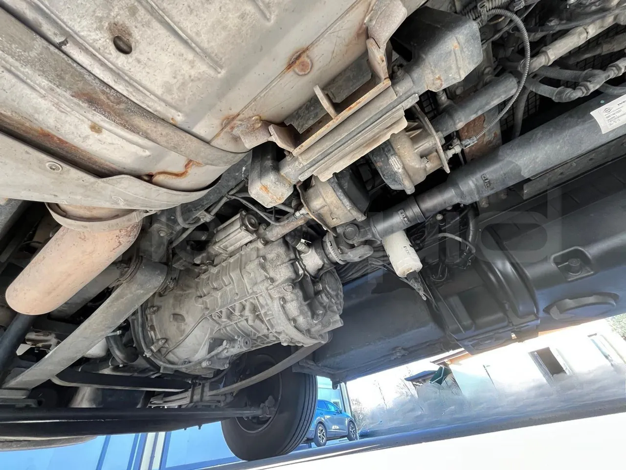 Iveco Mago2 M2IV - EUR6 - 162kW - 8.850m - front air springs right