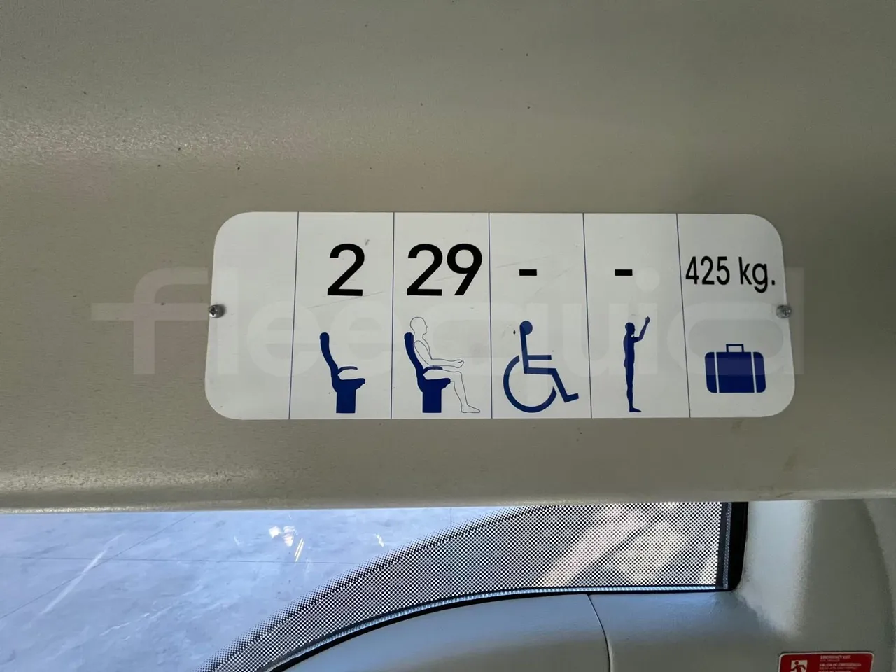 Iveco Mago2 M2IV - EUR6 - 162kW - 8.850m - seat plate photo