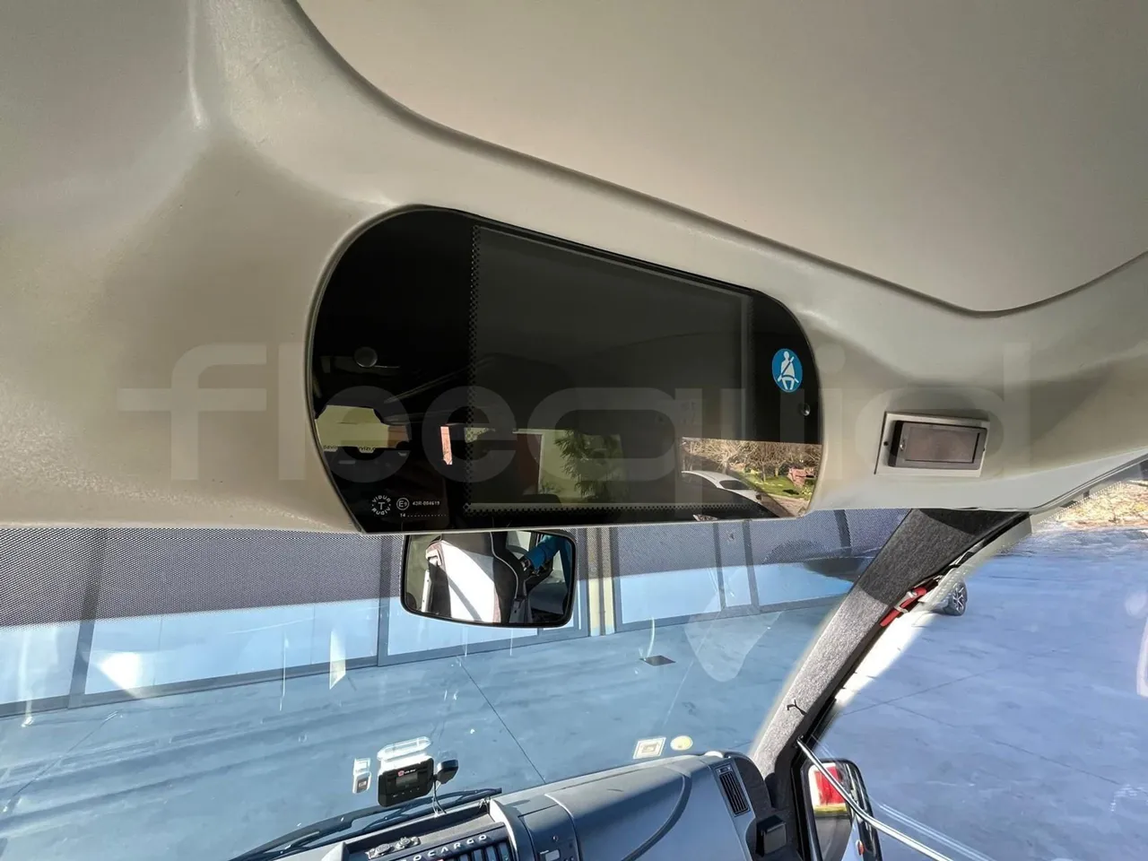 Iveco Mago2 M2IV - EUR6 - 162kW - 8.850m - hostess seat photo