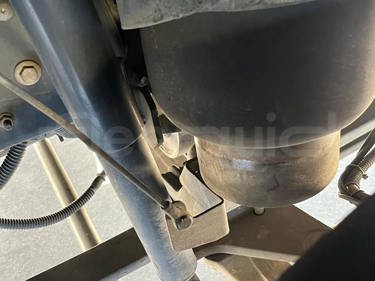 Iveco Mago2 M2IV - EUR6 - 162kW - 8.850m - axle 2 shock absorbers 1 right