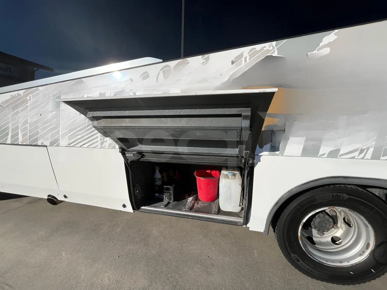 Iveco Mago2 M2IV - EUR6 - 162kW - 8.850m - under carpet photo