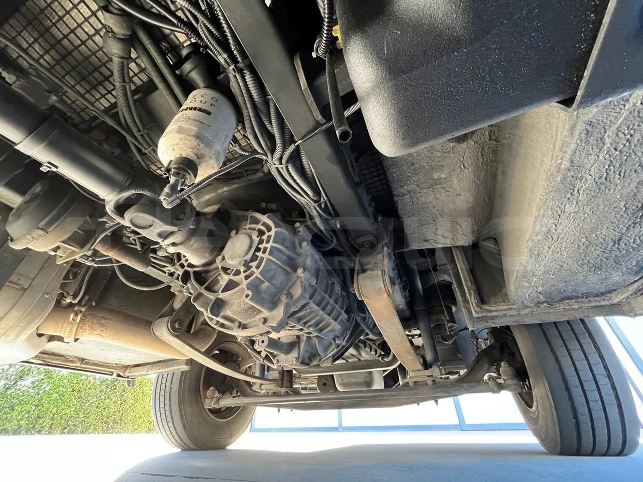 Iveco Mago2 M2IV - EUR6 - 162kW - 8.850m - front undercarriage from front