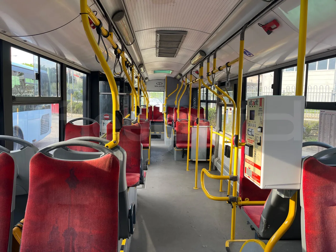 Solaris Urbino 12 - EUR5 - 188kW - 12m - interior reverse seats driver height