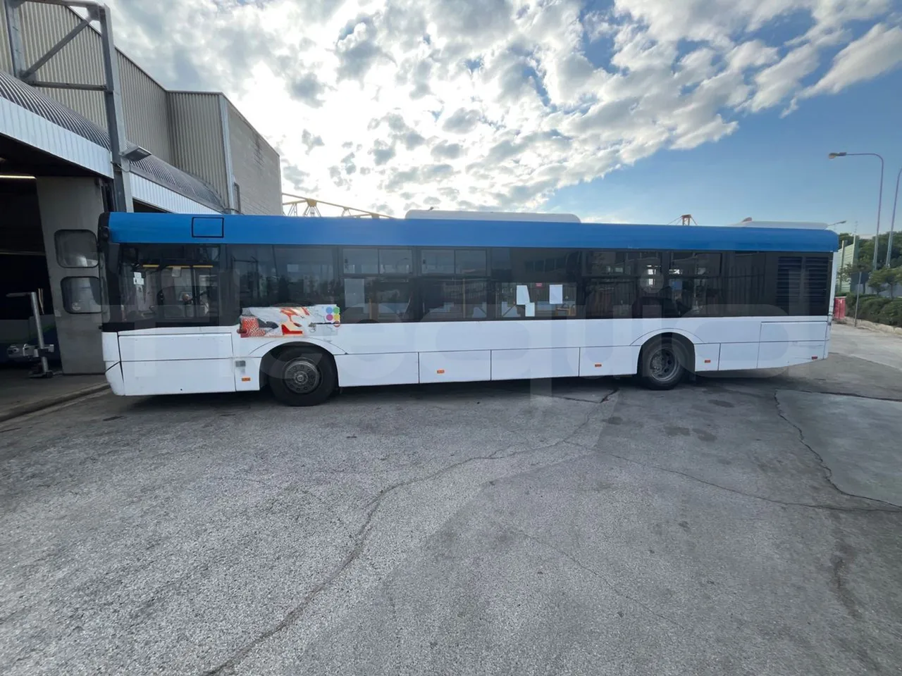 Solaris Urbino 12 - EUR5 - 188kW - 12m - left side photo