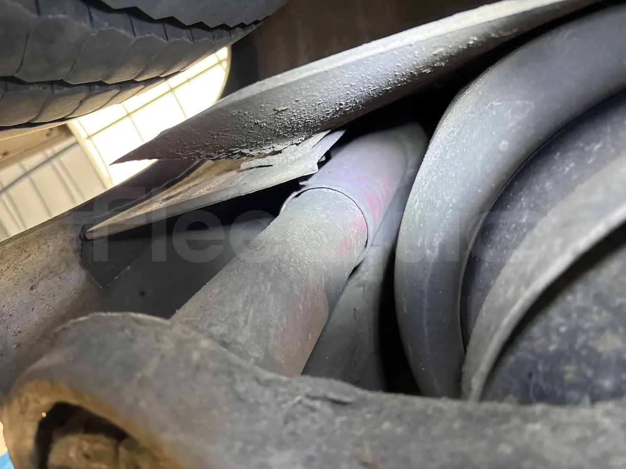 Vdl Futura FHD2129.410 -EUR5-300kW -12.875m - axle 2 shock absorbers 1 left