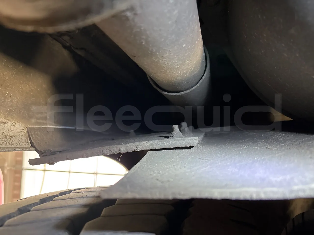 Vdl Futura FHD2129.410 -EUR5-300kW -12.875m - axle 2 shock absorbers 1 right