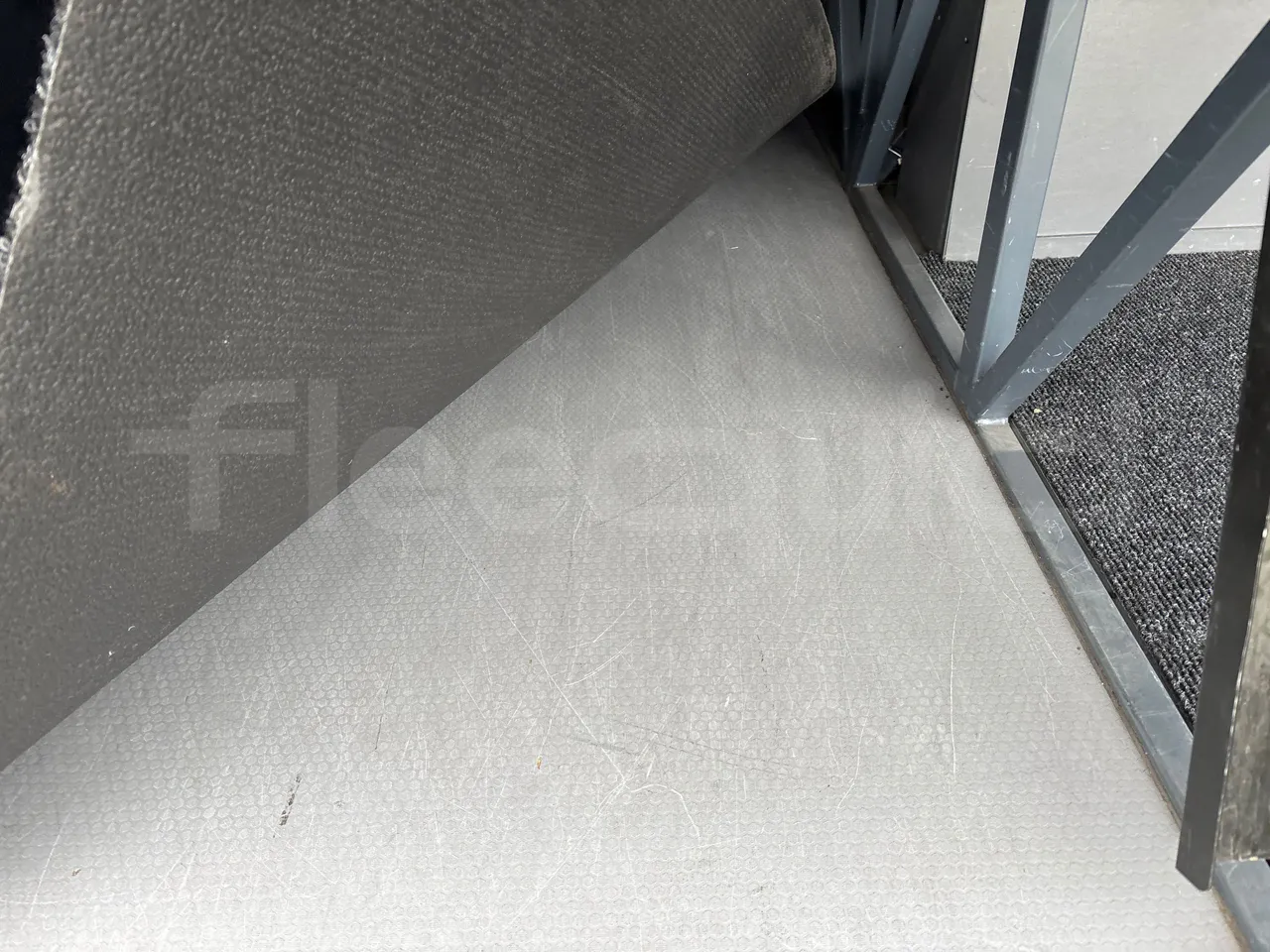 Vdl Futura FHD2129.410 -EUR5-300kW -12.875m - under carpet photo