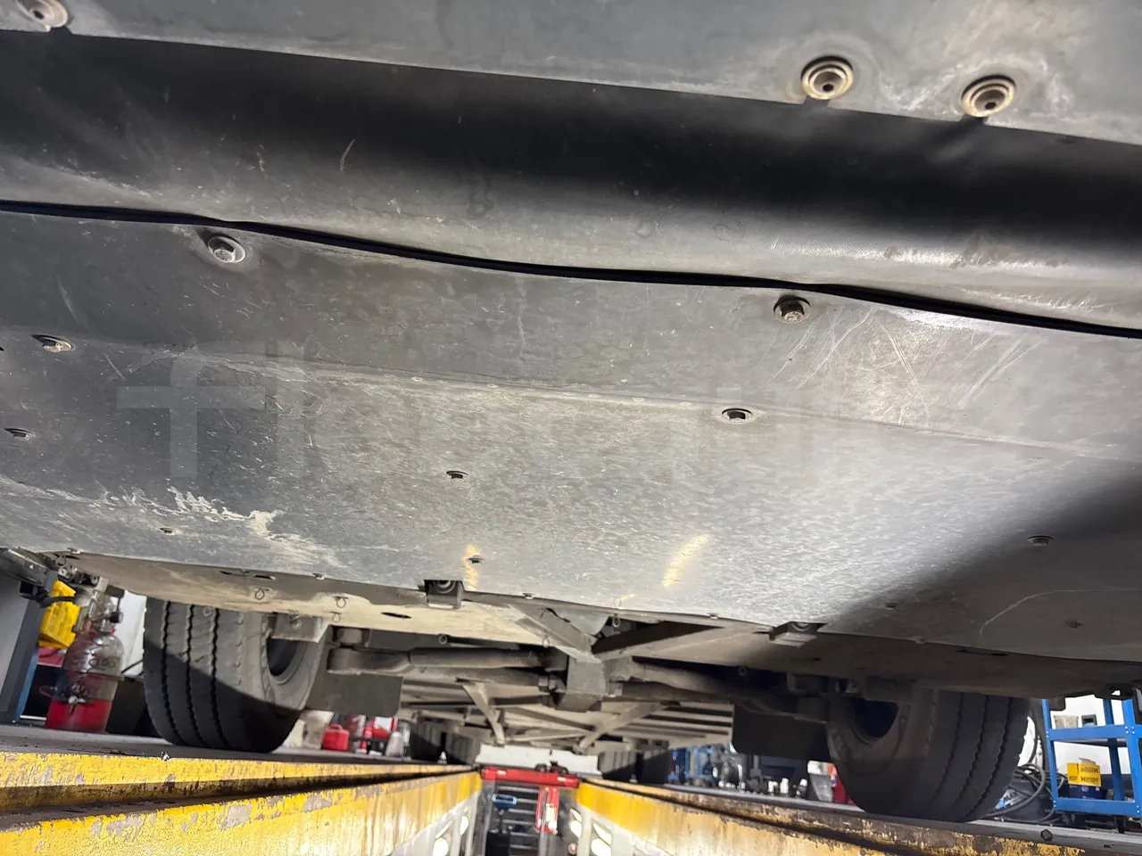 Vdl Futura FHD2129.410 -EUR5-300kW -12.875m - front undercarriage from front