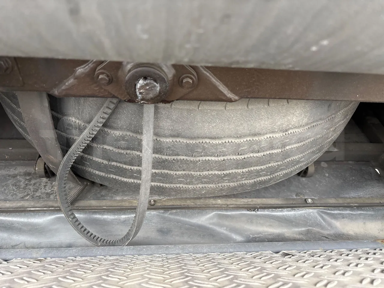 Vdl Futura FHD2129.410 -EUR5-300kW -12.875m - spare wheel