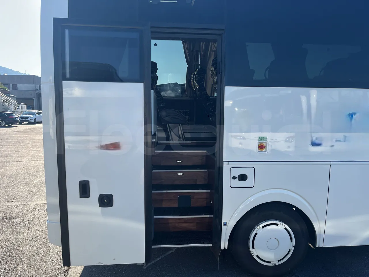 Temsa MD7 - Second Door Open