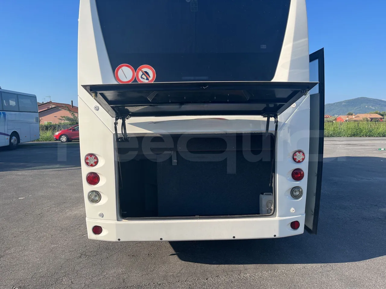 Temsa MD7 - Luggage Rear 1