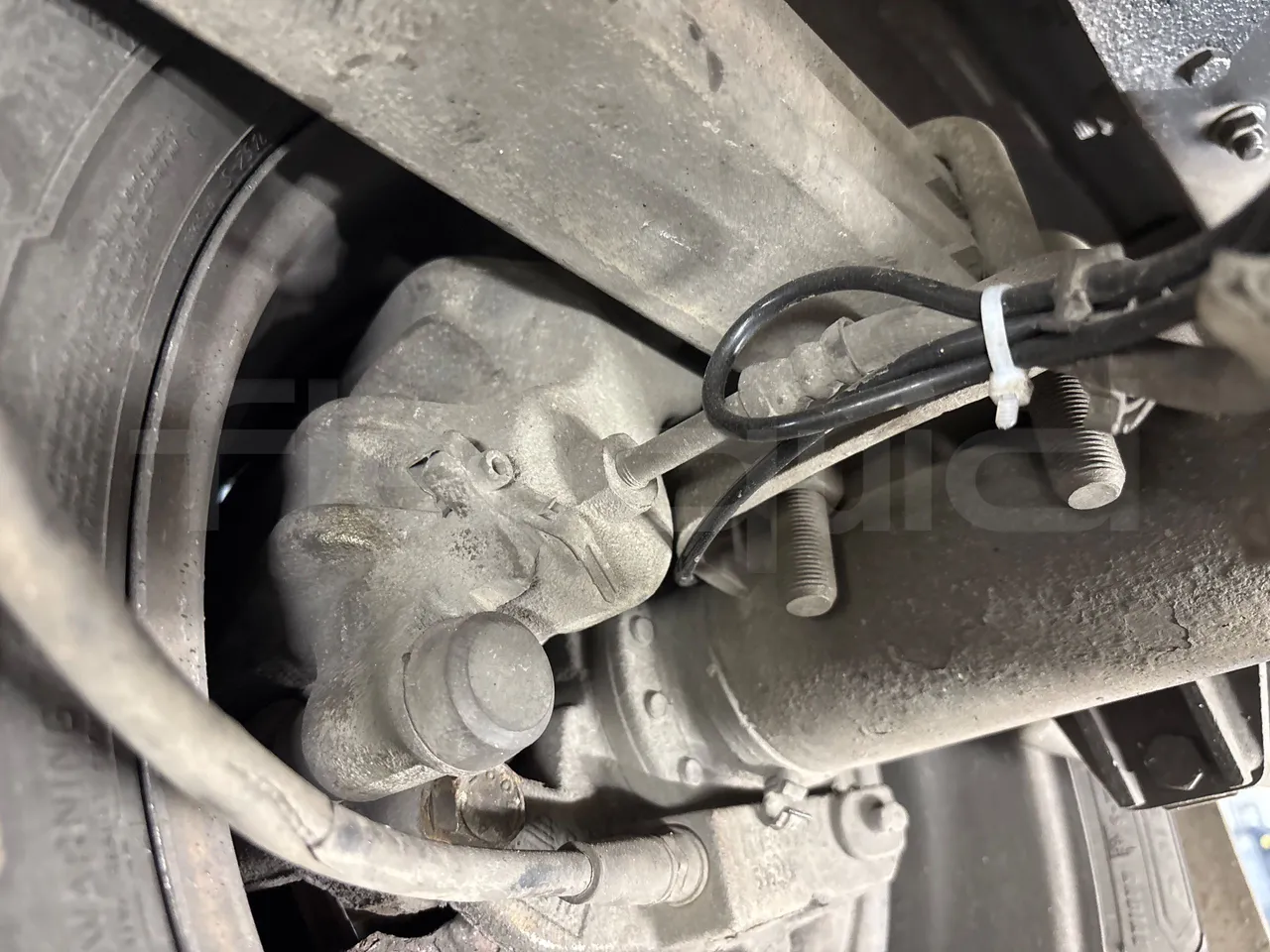 Iveco Kapena THESI -EURO5 -125.00 kW-8,65m - axle 2 caliper brakes right