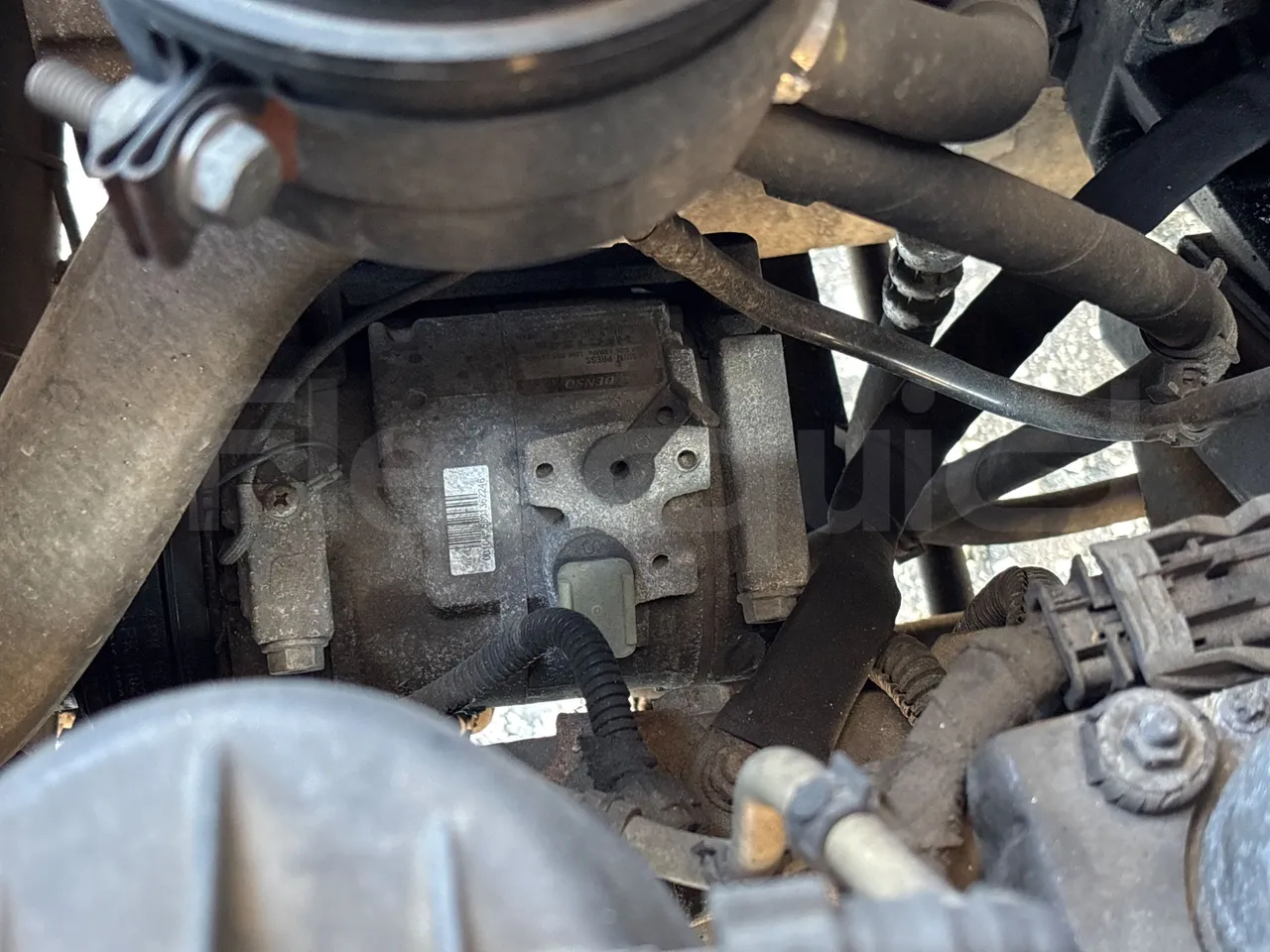 Iveco Kapena THESI -EURO5 -125.00 kW-8,65m - air conditioning compressor