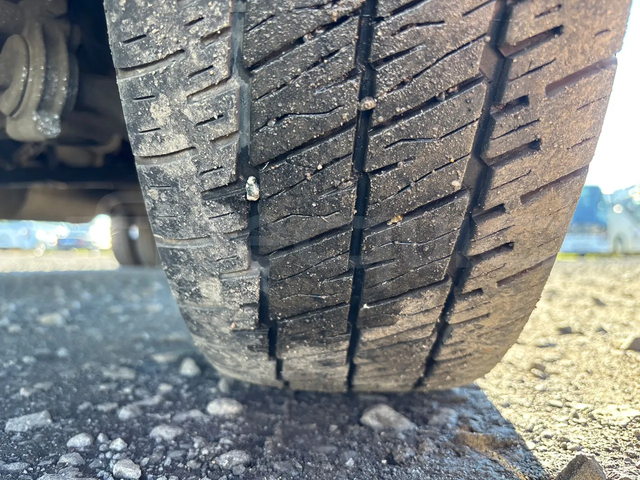 Iveco Kapena THESI -EURO5 -125.00 kW-8,65m - tread condition front tires left