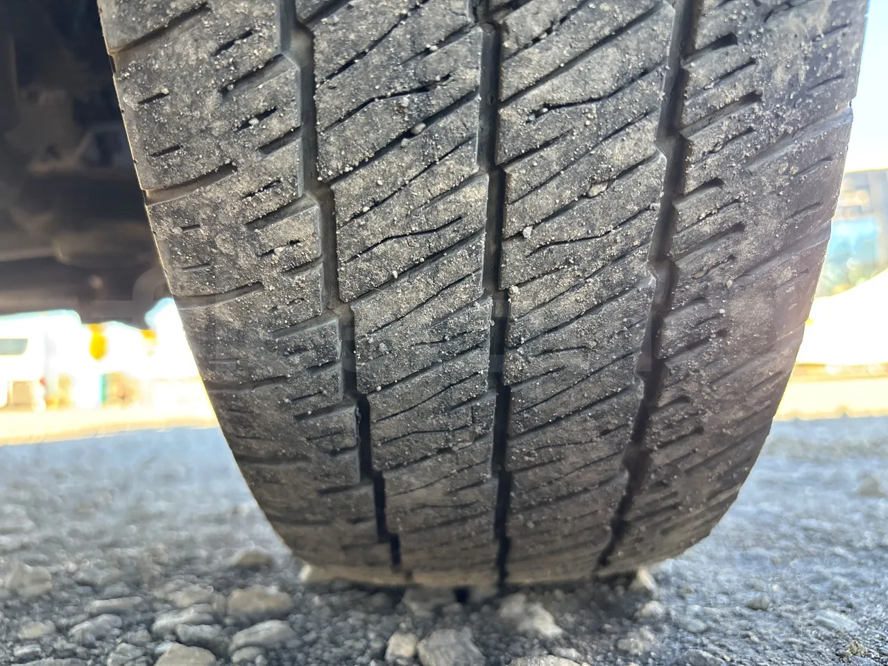 Iveco Kapena THESI -EURO5 -125.00 kW-8,65m - tread condition front tires right