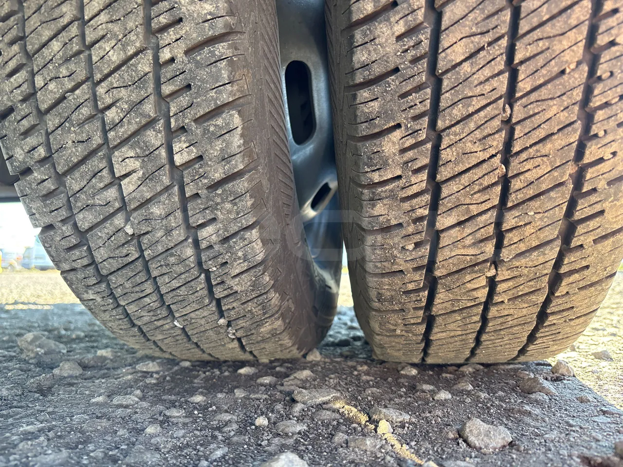 Iveco Kapena THESI -EURO5 -125.00 kW-8,65m - tread condition second axle tires left