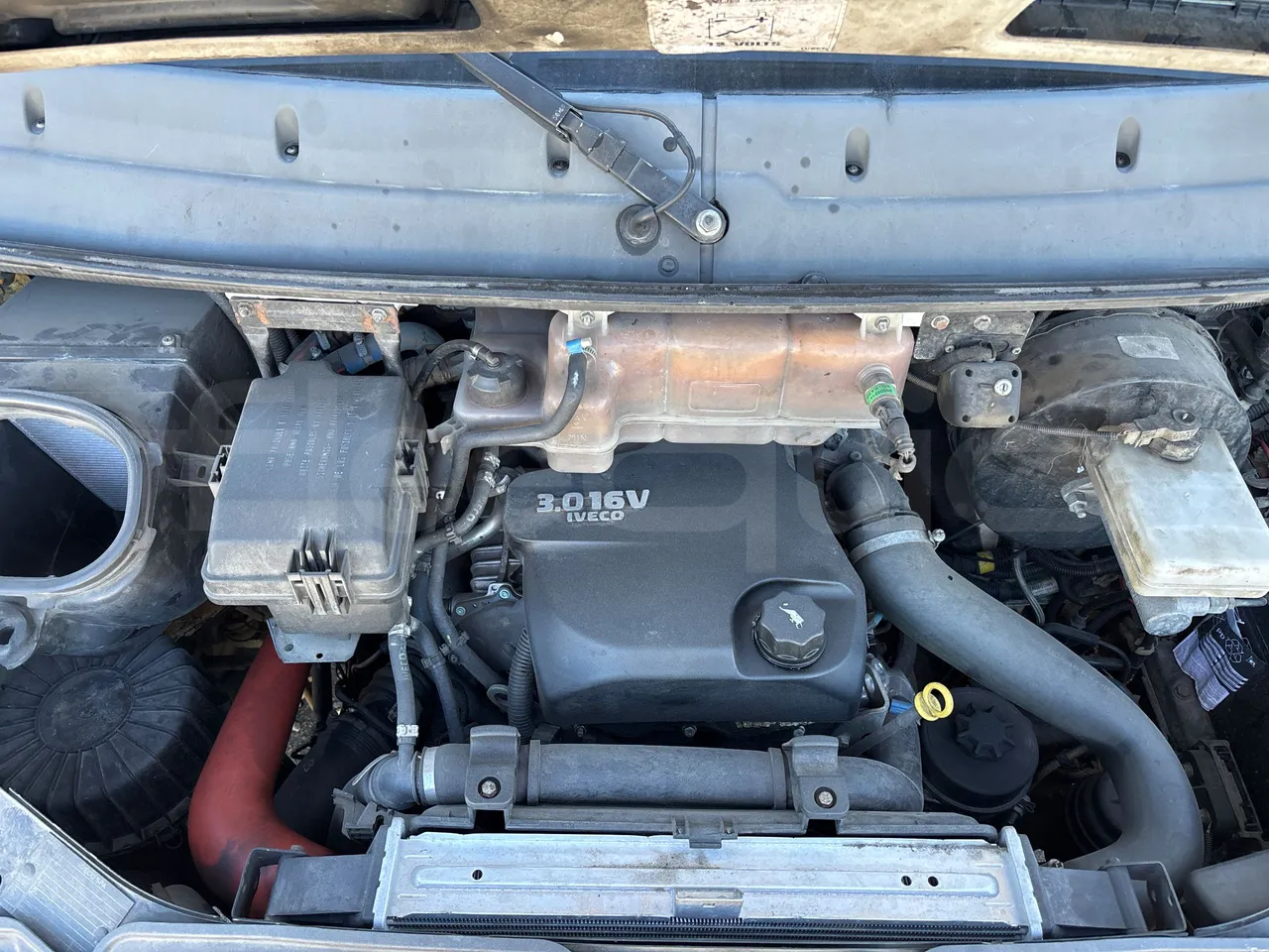 Iveco Kapena THESI -EURO5 -125.00 kW-8,65m - rear hatch open