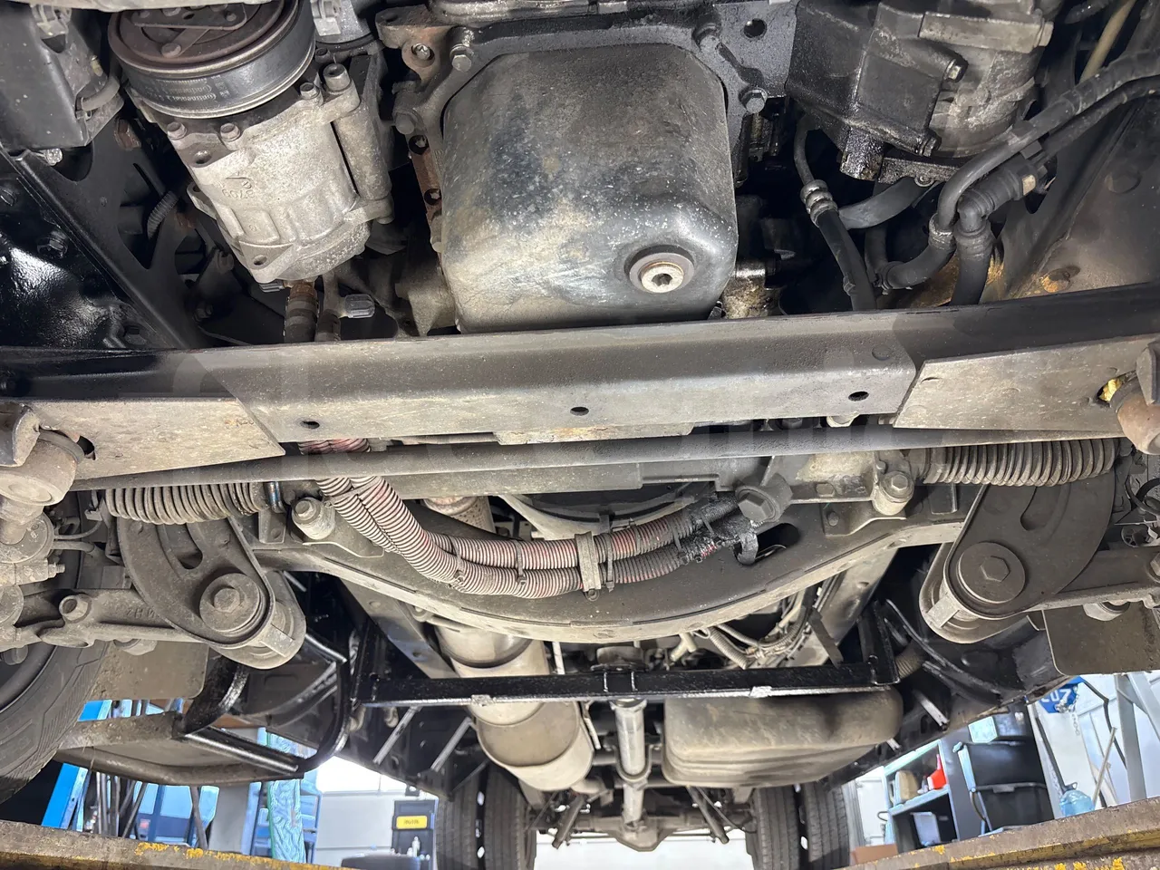 Iveco Kapena THESI -EURO5 -125.00 kW-8,65m - front undercarriage from front