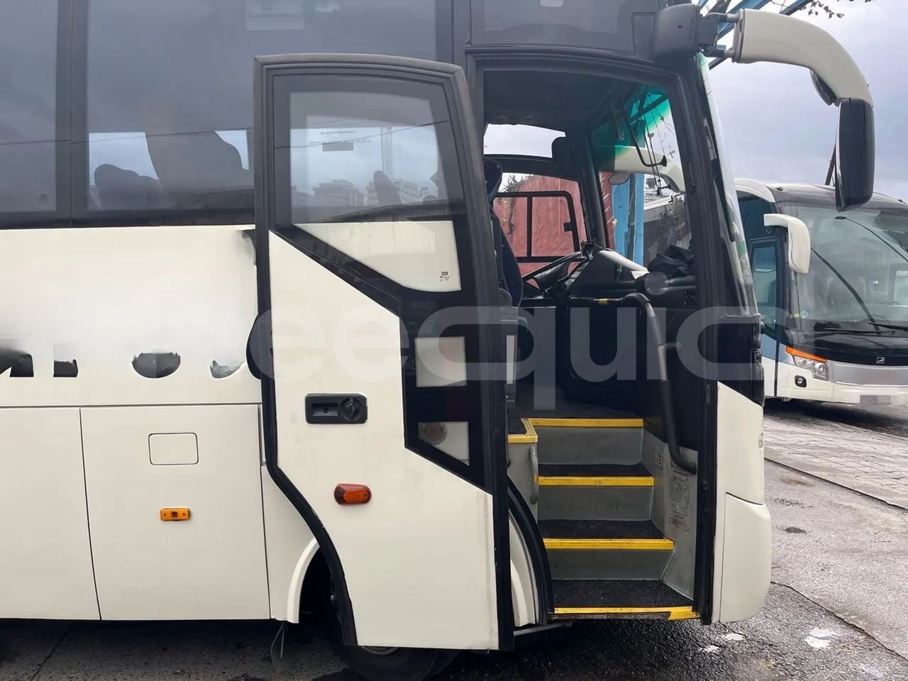 Bmc Midilux L 850 -EUR4 - 130.45kW-7.405m - front door 1 open