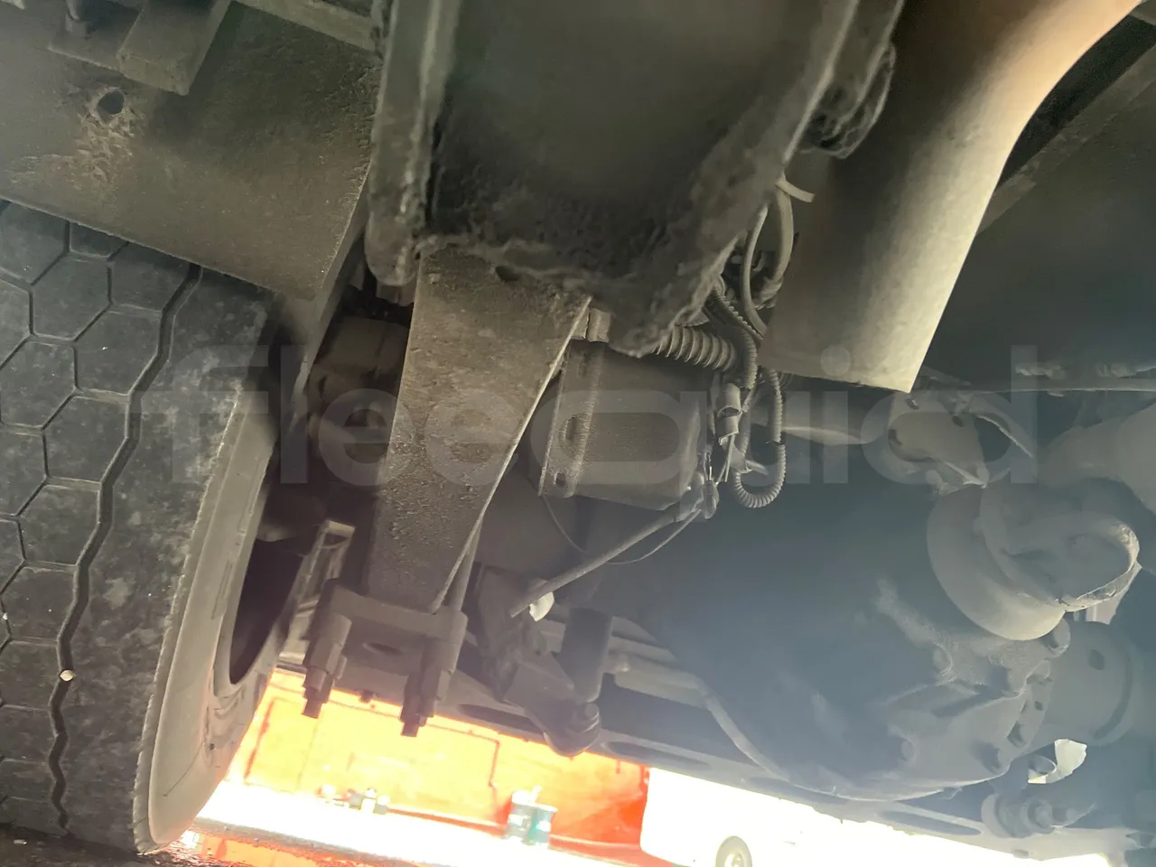 Bmc Midilux L 850 -EUR4 - 130.45kW-7.405m - axel 2 air springs 1 left