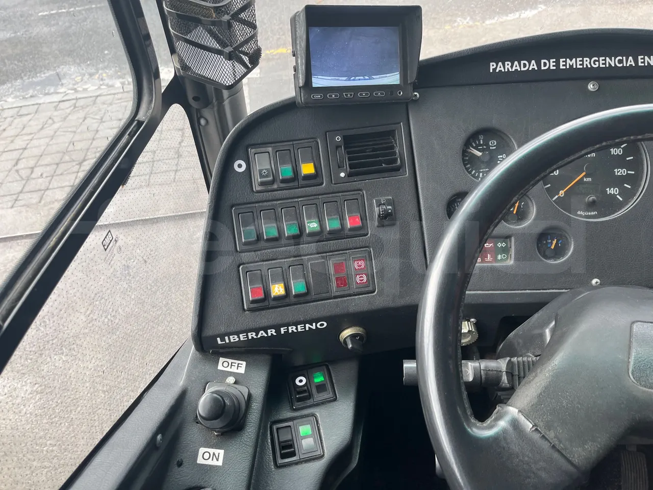 Bmc Midilux L 850 -EUR4 - 130.45kW-7.405m - onboard devices 1