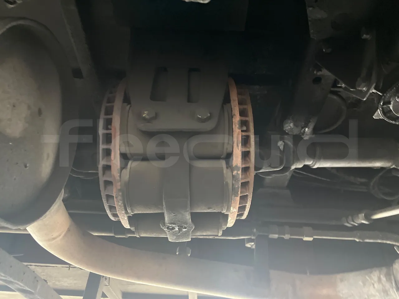 Bmc Midilux L 850 -EUR4 - 130.45kW-7.405m - driveshaft photo