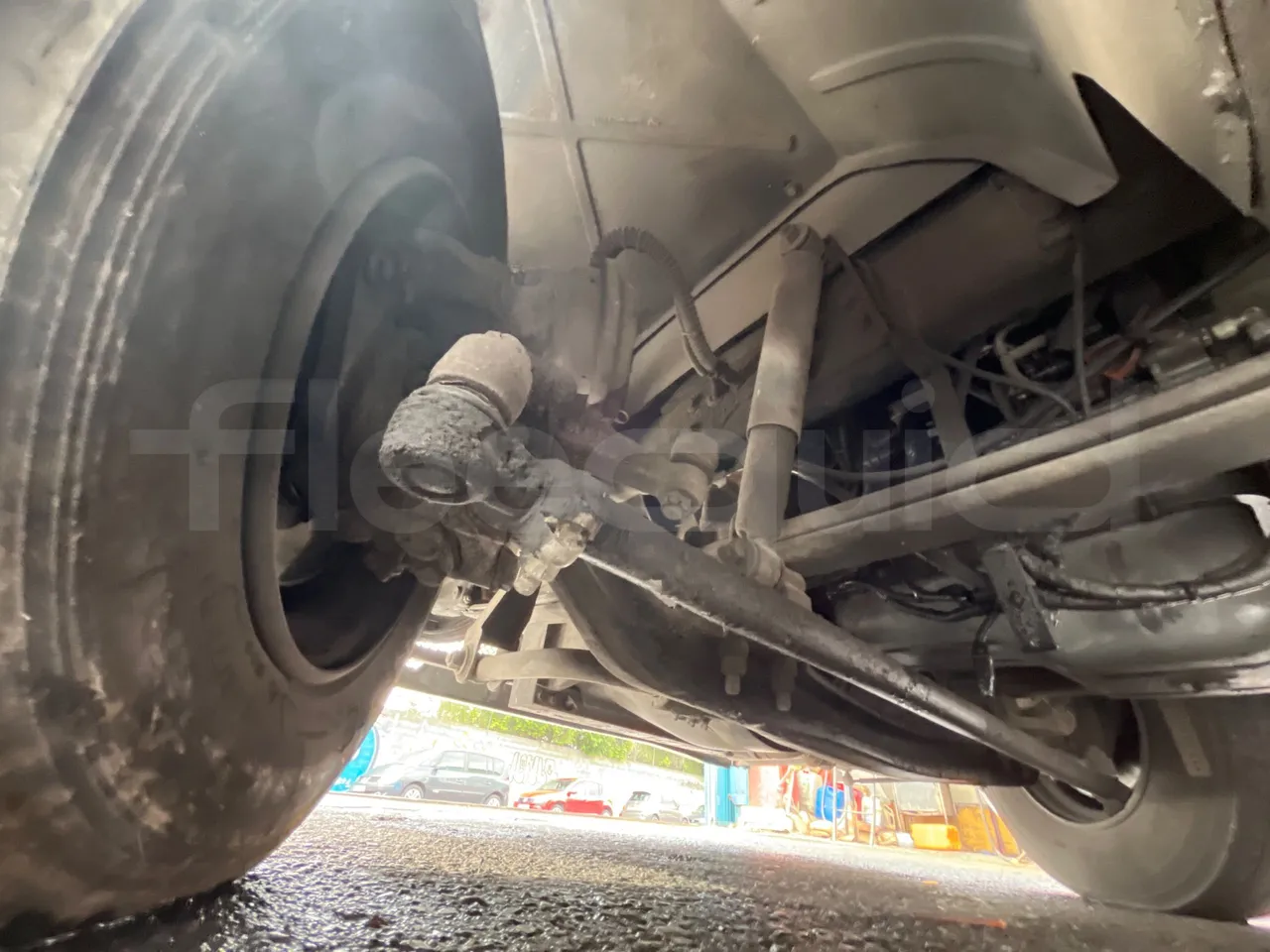 Bmc Midilux L 850 -EUR4 - 130.45kW-7.405m - front axle left side