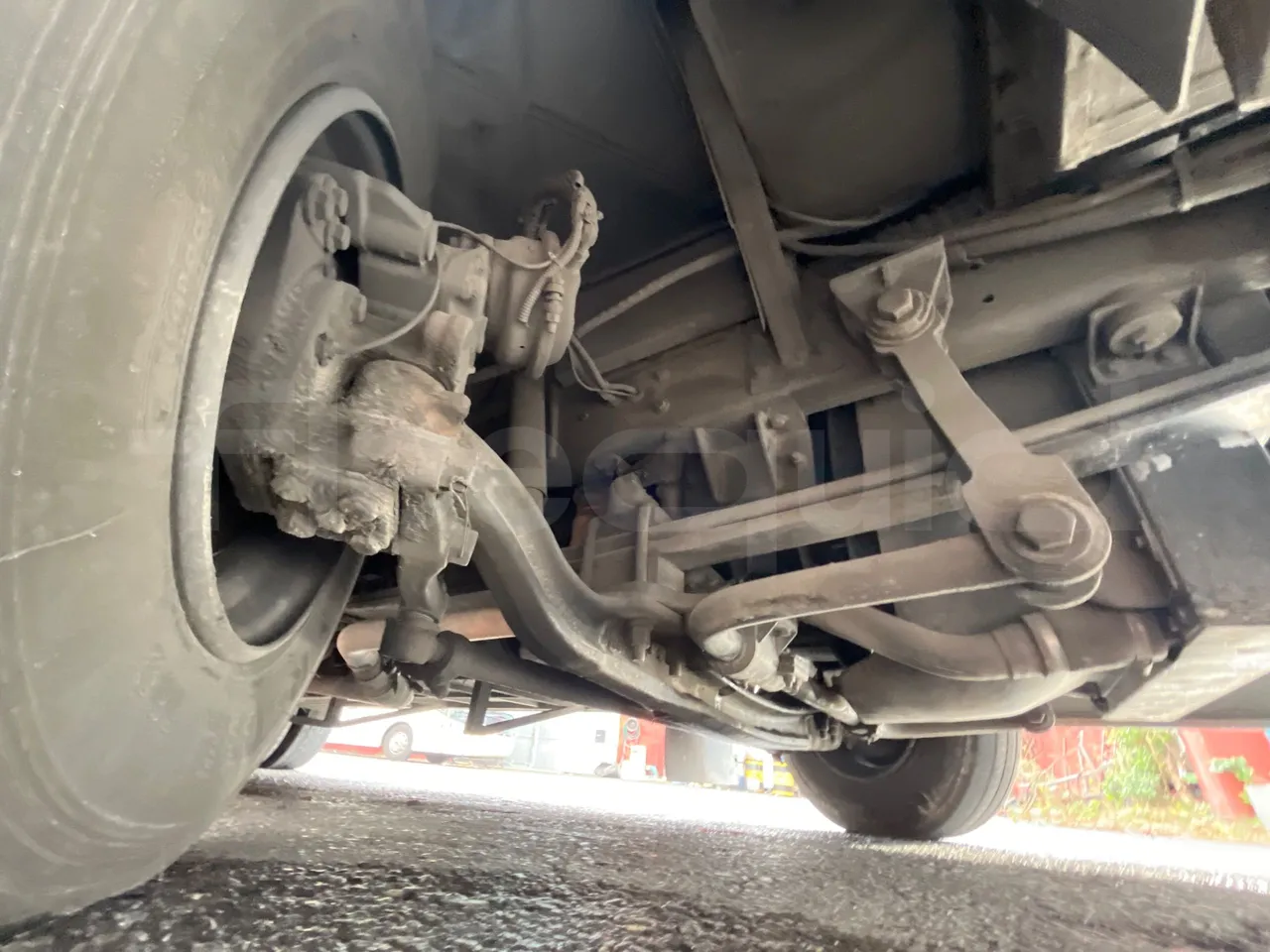 Bmc Midilux L 850 -EUR4 - 130.45kW-7.405m - front axle right side