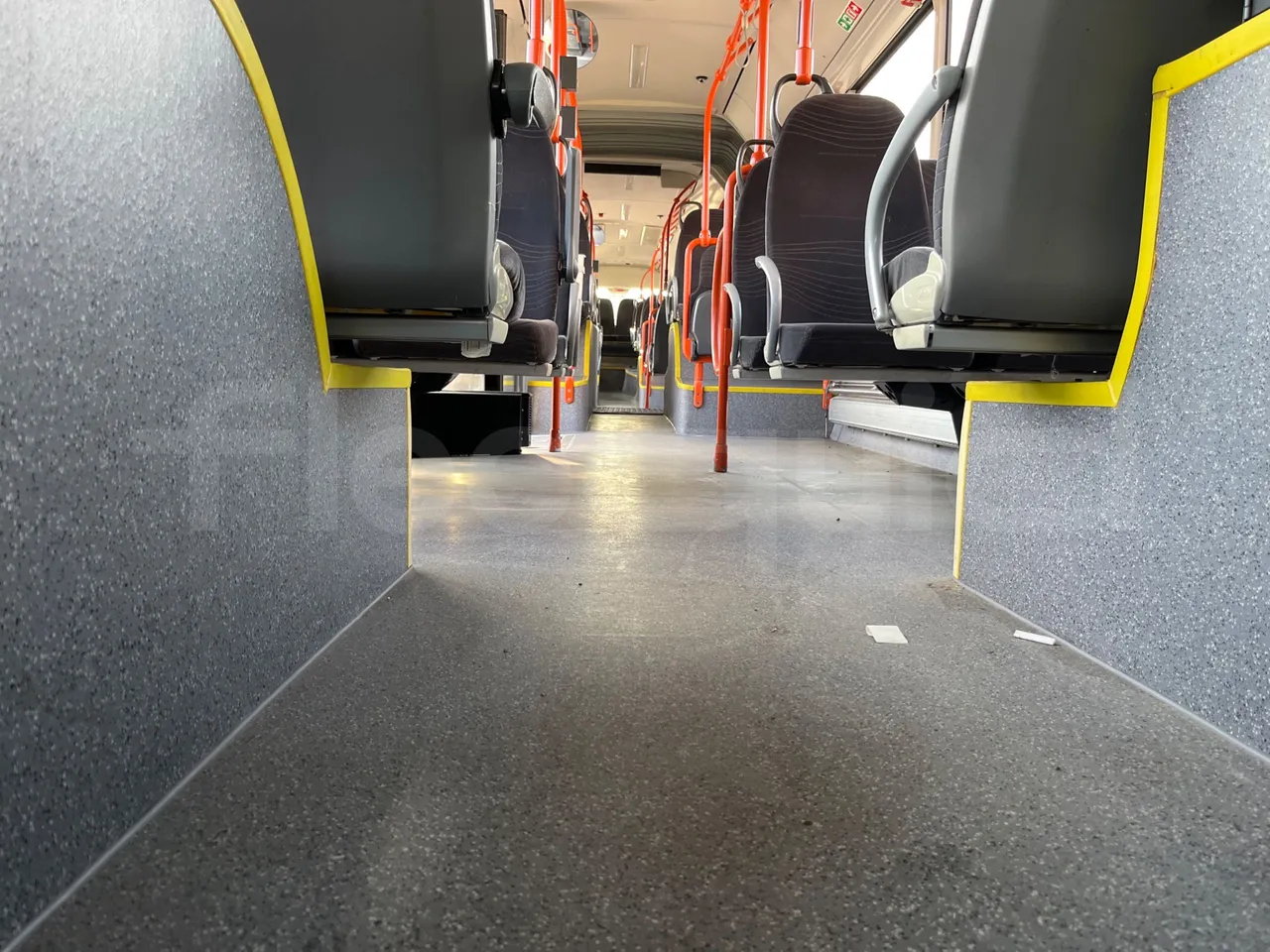 Man Lion's City GL A40 - Euro6 - 228kW - 18.750mt - seat brackets photo