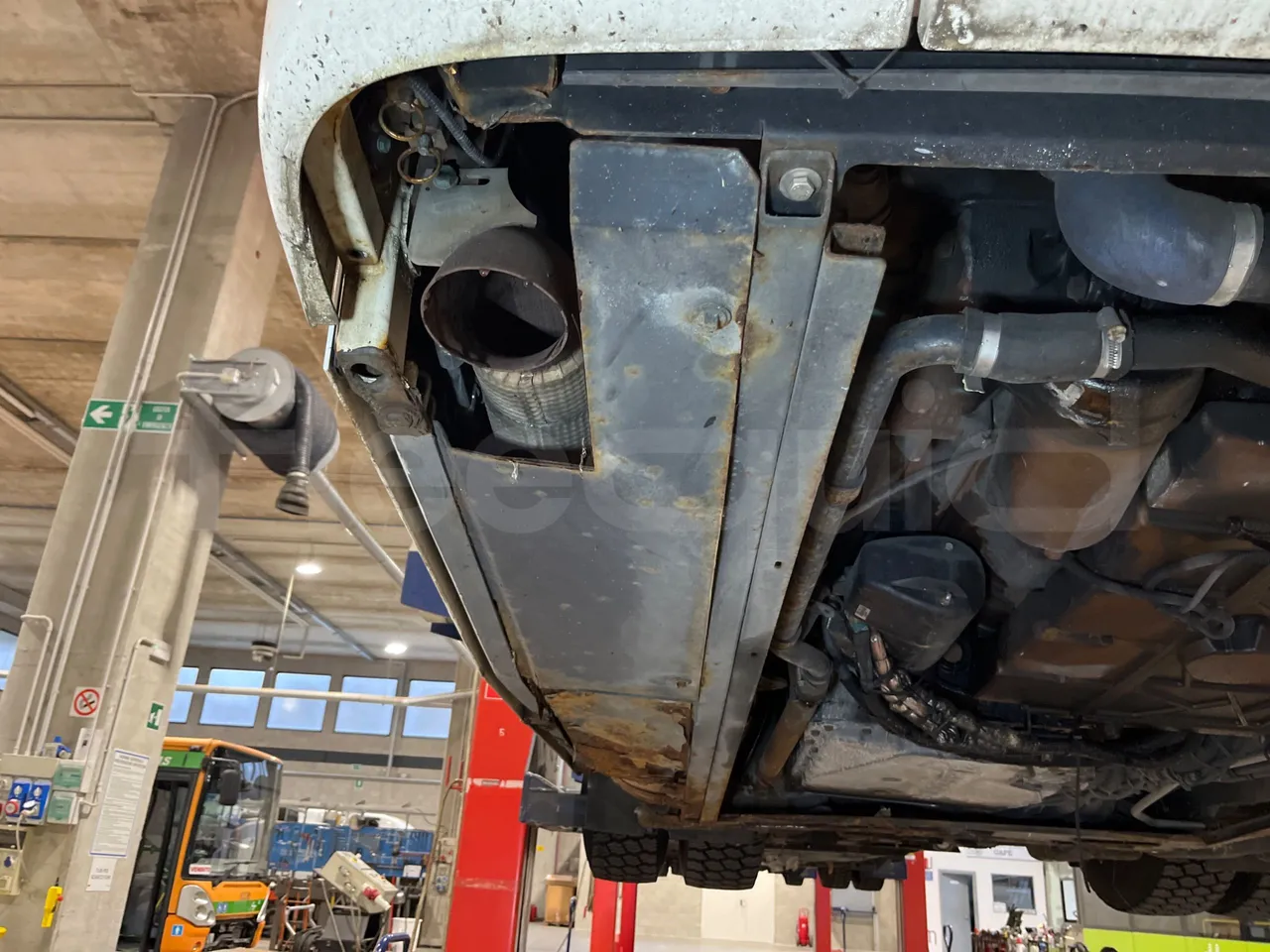 Man Lion's City GL A40 - Euro6 - 228kW - 18.750mt - exhaust photo