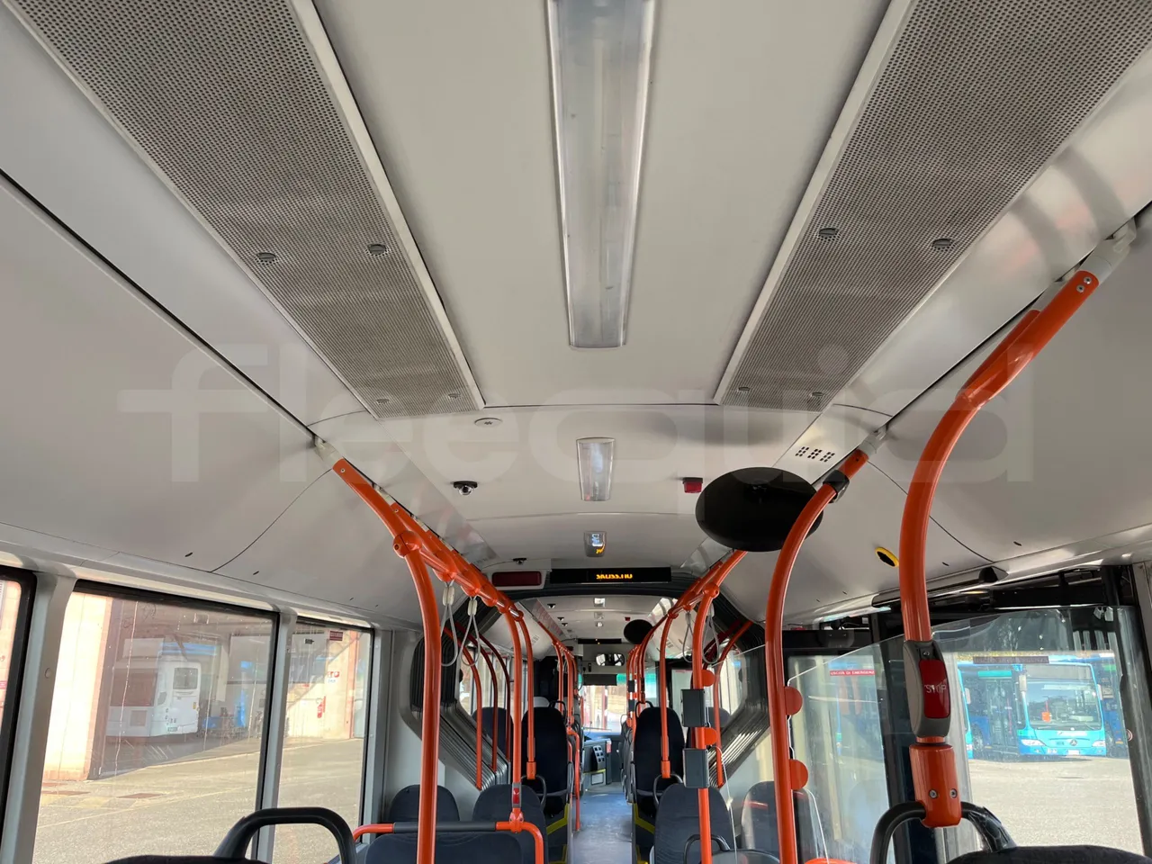 Man Lion's City GL A40 - Euro6 - 228kW - 18.750mt - overhead compartments photo